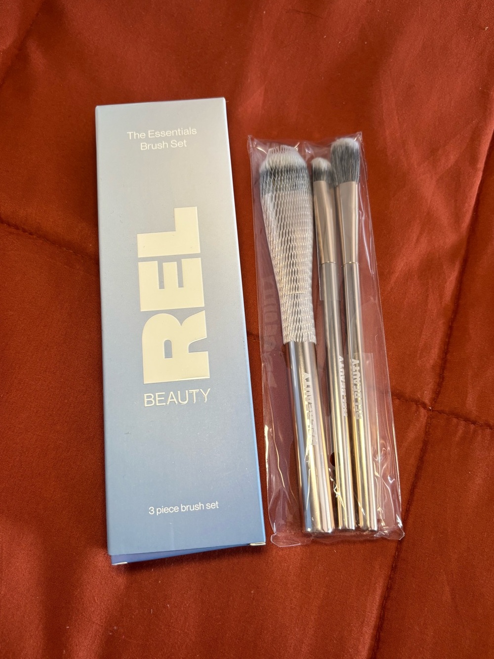 Essentials 3 Piece Brush Set from Rel Beauty New!